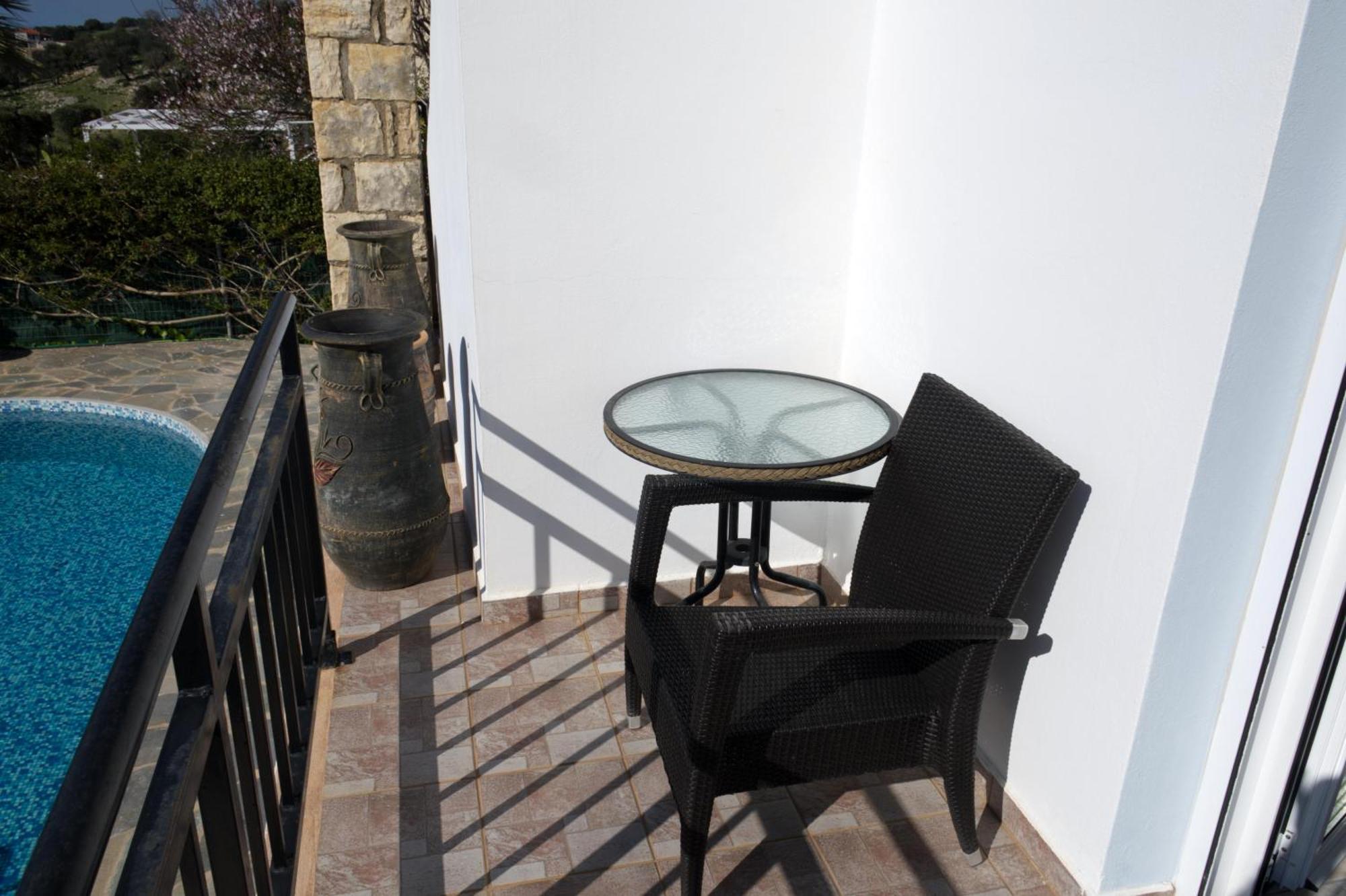 Gemuetliche Villa Mailin Priv. Pool Schoene Aussicht Skouloúfia 外观 照片
